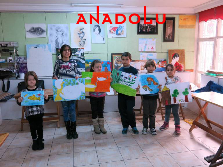 Çalışmalarını Yapan Çocuklar Ankara